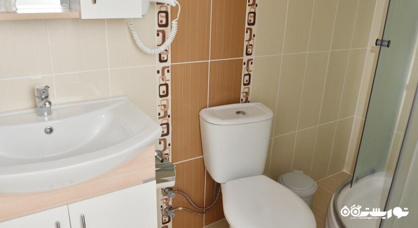 سرویس بهداشتی و حمام اتاق ها